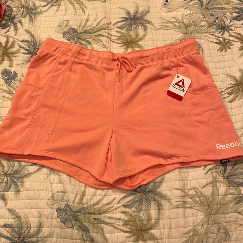 2/$20 NWT Reebok Relaxed Shorts w/pockets